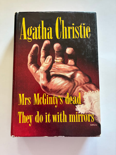 Agatha Christie -
Mrs McGinty’s dead
They do it with mirrors