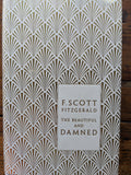 The Beautiful and Damned
Design by Coralie Bickford Smith
By: F. Scott Fitzgerald , Geoff Dyer, Coralie Bickford-Smith (Designed by)